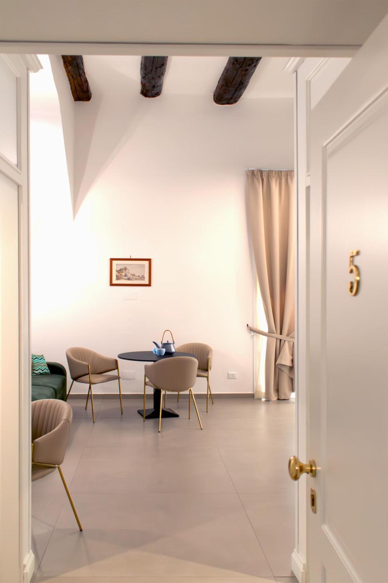 فندق Relais Don Pedro De Toledo نابولي المظهر الخارجي الصورة